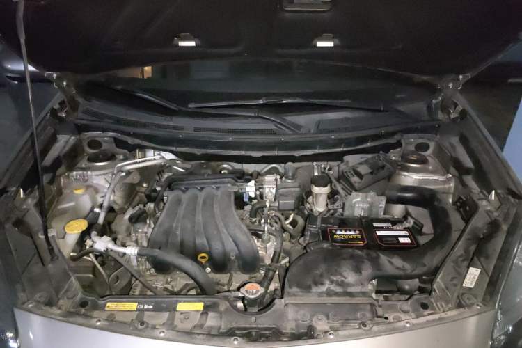 Used Renault Koleos 2014 Revised Version 2.0L Two-Wheel Drive Standard Edition Engine Bay