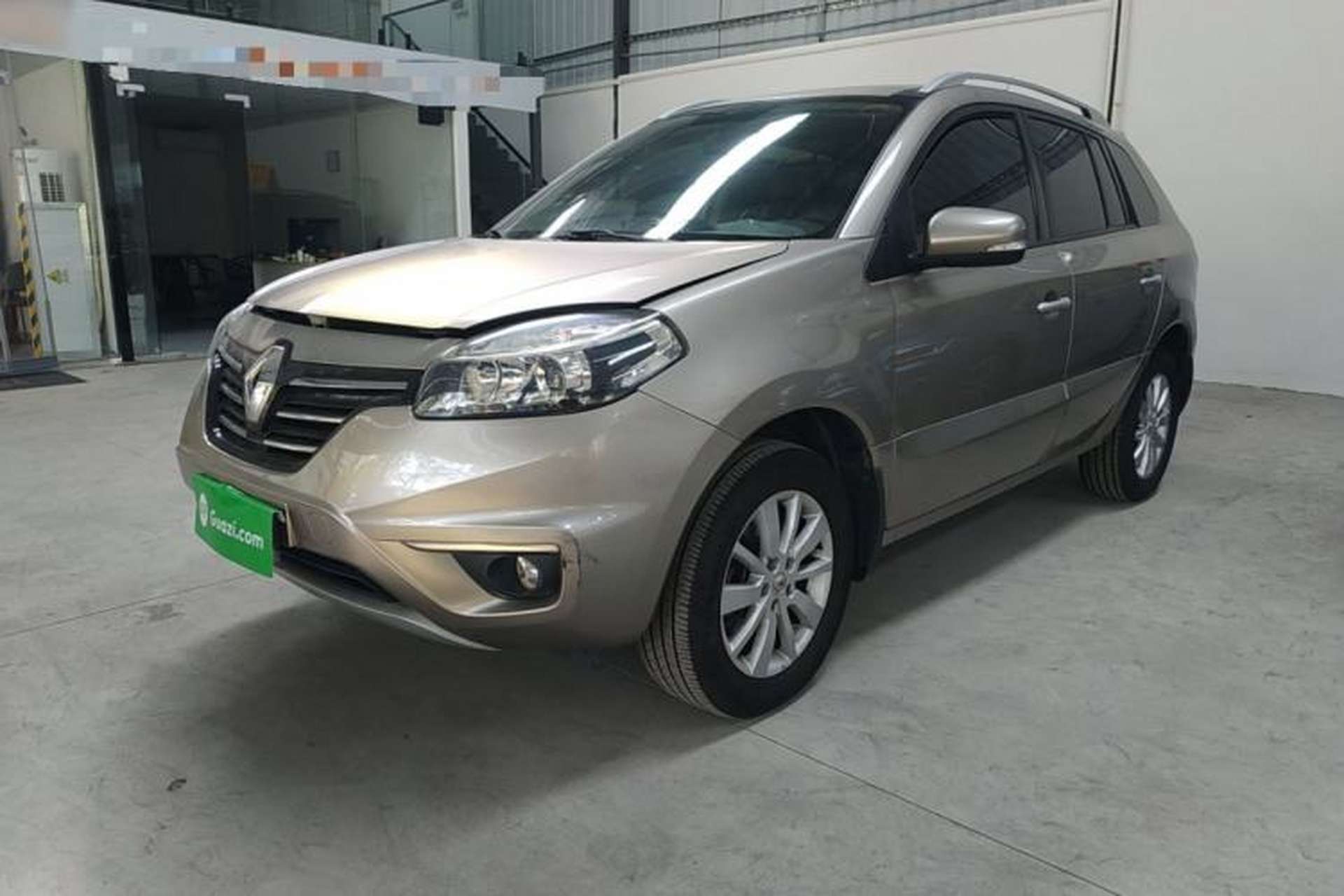Used Renault Koleos 2014 Revised Version 2.0L Two-Wheel Drive Fashion Edition Front Left 45 Deg