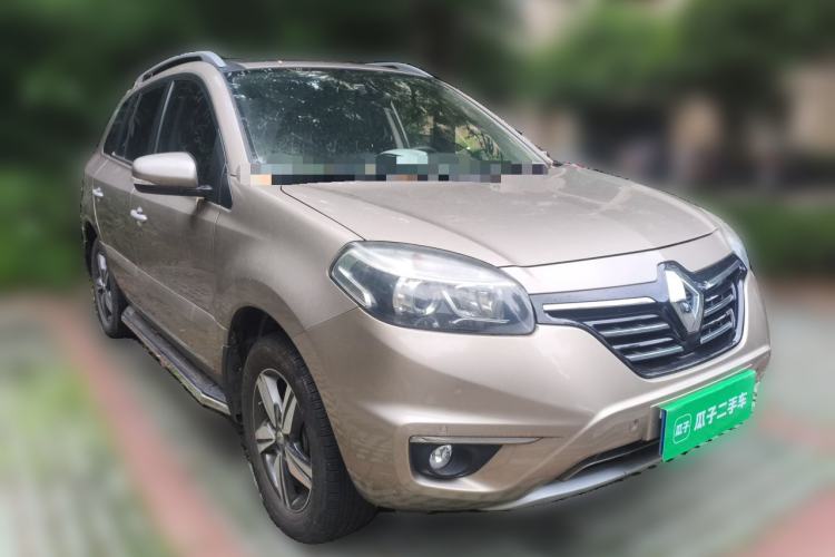Used Renault Koleos 2014 2.5L Two-Wheel Drive Comfort Edition Front Right 45 Deg