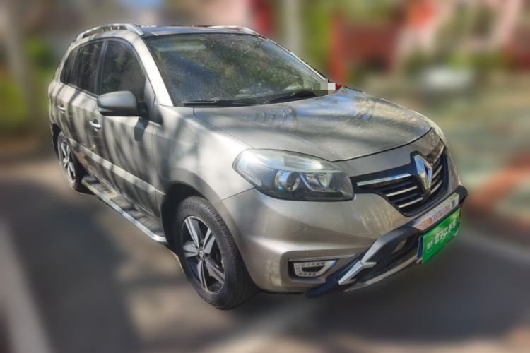 Used Renault Koleos 2014 2.5L 4x4 Comfort Edition Front Right 45 Deg