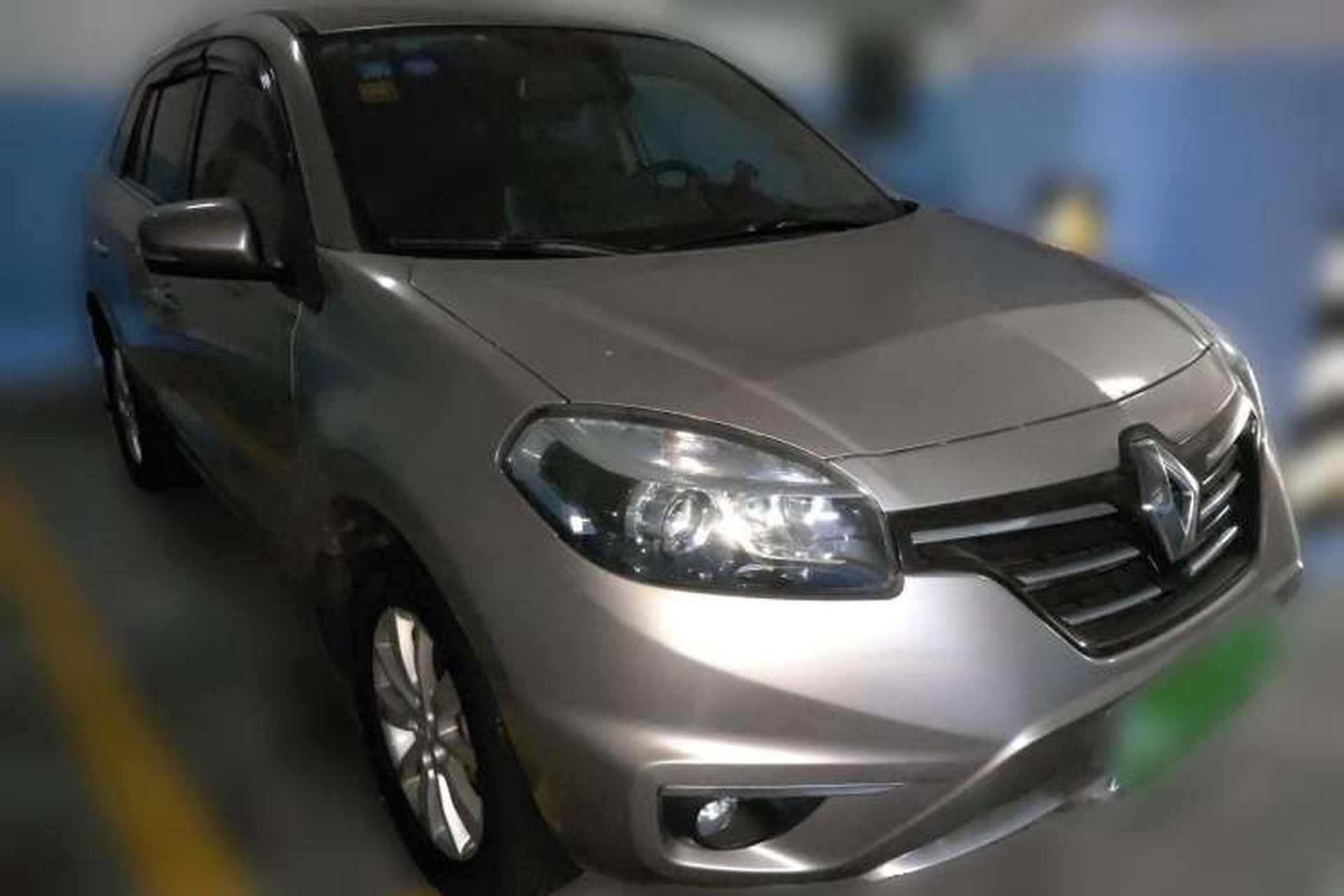 Used Renault Koleos 2014 Revised Version 2.0L Two-Wheel Drive Standard Edition Front Right 45 Deg