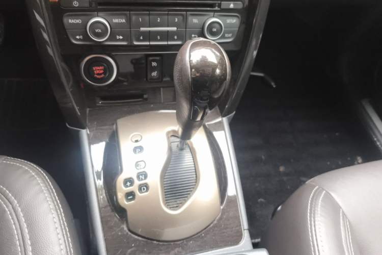 Used Renault Koleos 2014 2.5L Two-Wheel Drive Comfort Edition Gear Lever