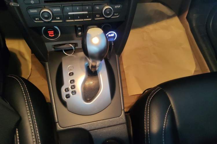 Used Renault Koleos 2014 2.0L Two-Wheel Drive Standard Edition Gear Lever