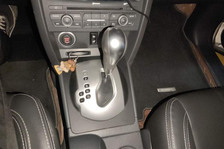 Used Renault Koleos 2014 Revised Version 2.0L Two-Wheel Drive Standard Edition Gear Lever