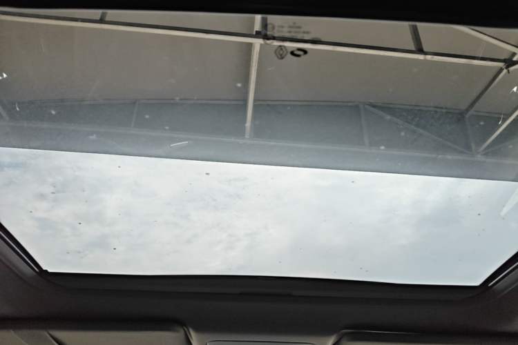 Used Renault Koleos 2014 2.5L 4x4 Sportway Edition Headliner