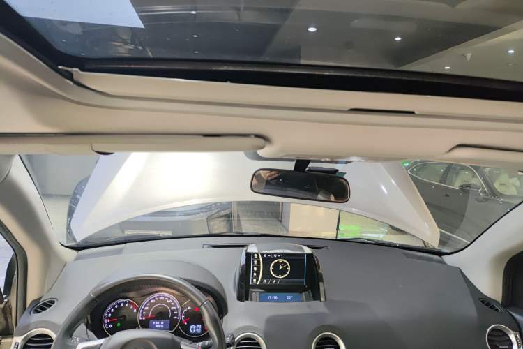 Used Renault Koleos 2014 2.0L Two-Wheel Drive Fashion Edition Headliner