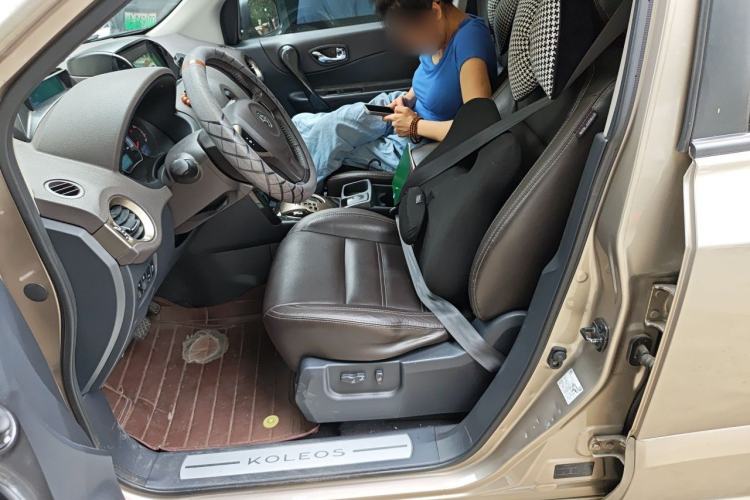 Used Renault Koleos 2014 2.5L 4x4 Comfort Edition Left Front Seat