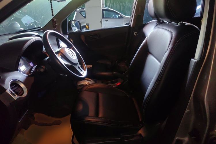Used Renault Koleos 2014 2.0L Two-Wheel Drive Standard Edition Left Front Seat