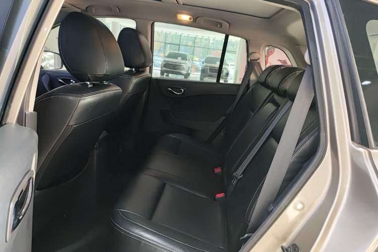 Used Renault Koleos 2014 2.0L Two-Wheel Drive Fashion Edition Left Rear Seat