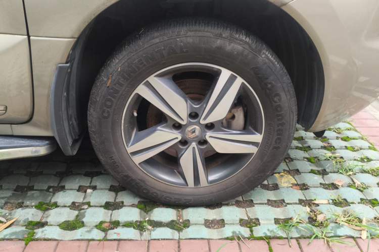 Used Renault Koleos 2014 2.5L Two-Wheel Drive Comfort Edition Right Front Wheel Hub