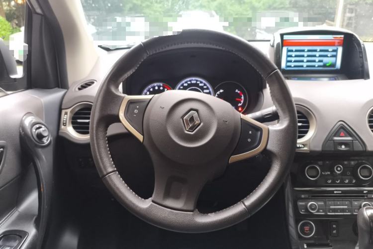 Used Renault Koleos 2014 2.5L Two-Wheel Drive Comfort Edition Steering Wheel