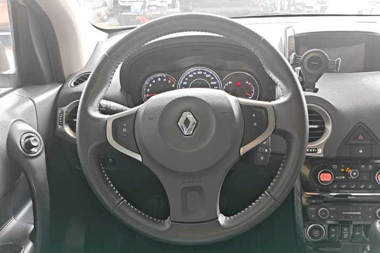Used Renault Koleos 2014 2.5L 4x4 Sportway Edition Steering Wheel