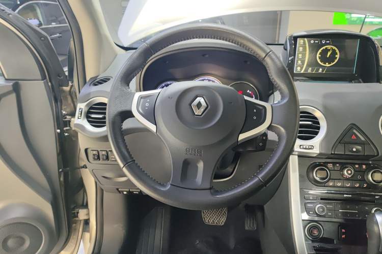 Used Renault Koleos 2014 2.0L Two-Wheel Drive Fashion Edition Steering Wheel