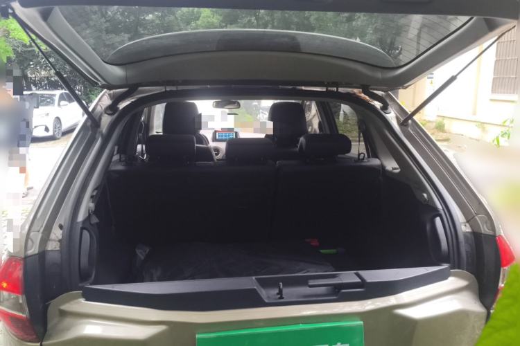 Used Renault Koleos 2014 2.5L Two-Wheel Drive Comfort Edition Trunk