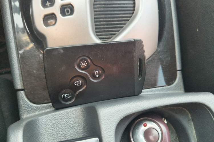 Used Renault Koleos 2014 2.5L 4x4 Comfort Edition Vehicle Key