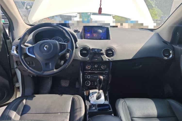 Used Renault Koleos 2014 2.5L Four-Wheel Drive Luxury Edition Center Console