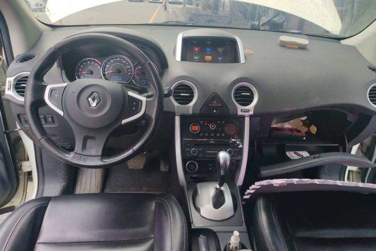 Used Renault Koleos 2014 Revised Version 2.0L Two-Wheel Drive Fashion Edition Center Console