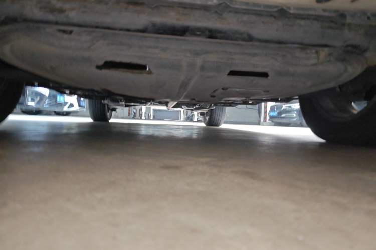 Used Renault Koleos 2014 2.5L Two-Wheel-Drive Urban Edition Chassis Front
