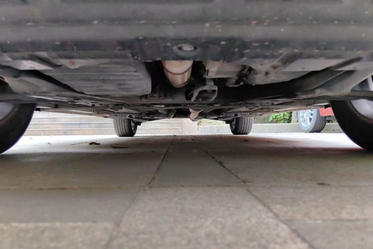 Used Renault Koleos 2014 Revised Version 2.5L Two-Wheel Drive Comfort Edition Chassis Front