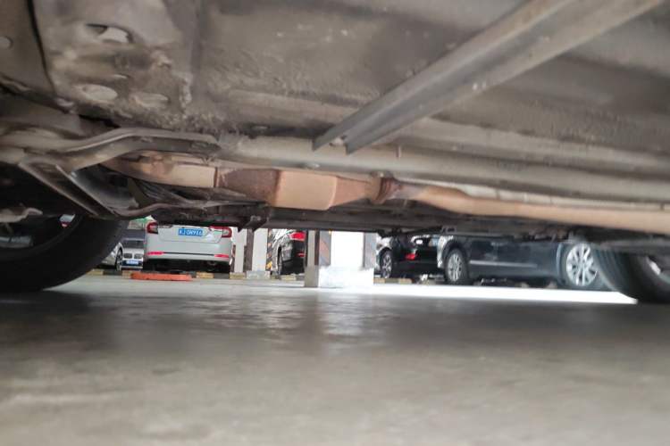 Used Renault Koleos 2014 2.5L Two-Wheel-Drive Urban Edition Chassis Front Left