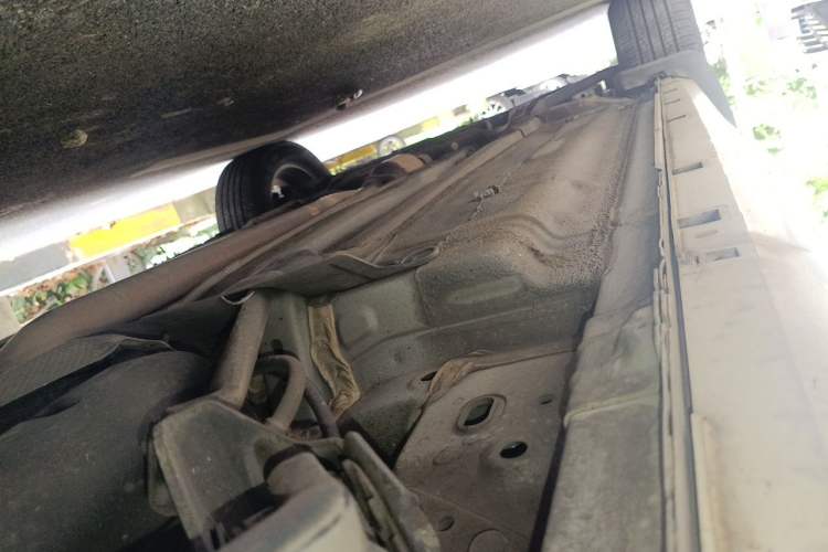 Used Renault Koleos 2014 Revised Version 2.5L Two-Wheel Drive Comfort Edition Chassis Rear Left