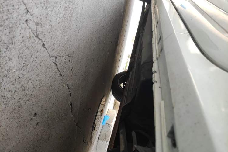 Used Renault Koleos 2014 2.5L Four-Wheel Drive Luxury Edition Chassis Rear Left
