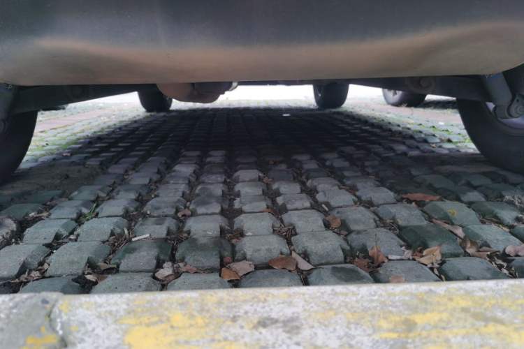 Used Renault Koleos 2014 2.5L Two-Wheel Drive Comfort Edition Chassis Rear Right