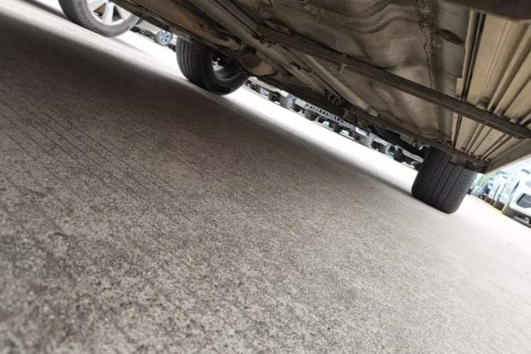 Used Renault Koleos 2014 Revised Version 2.5L Two-Wheel Drive Urban Edition Chassis Rear Right