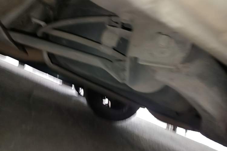 Used Renault Koleos 2014 2.5L Two-Wheel Drive Comfort Edition Chassis Rear Right