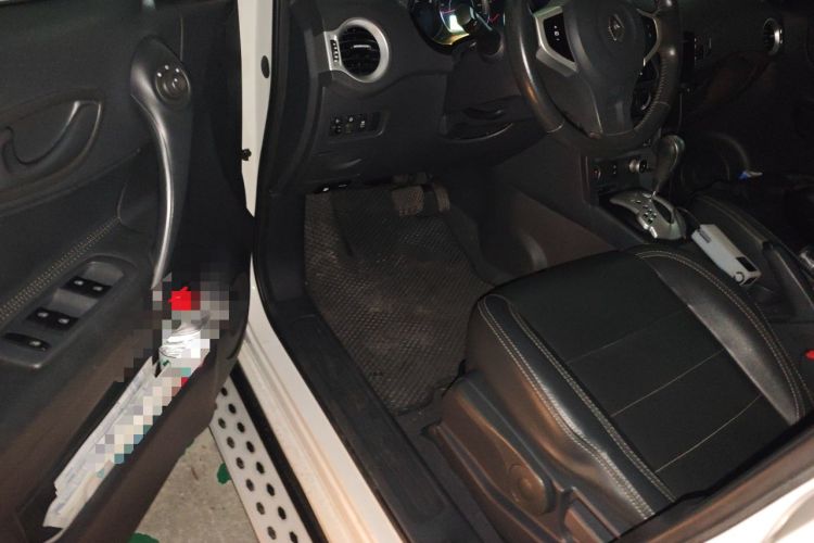 Used Renault Koleos 2014 2.0L Two-Wheel Drive Smart Edition Driver Seat