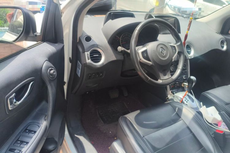 Used Renault Koleos 2014 Revised Version 2.0L Two-Wheel Drive Fashion Edition Driver Seat