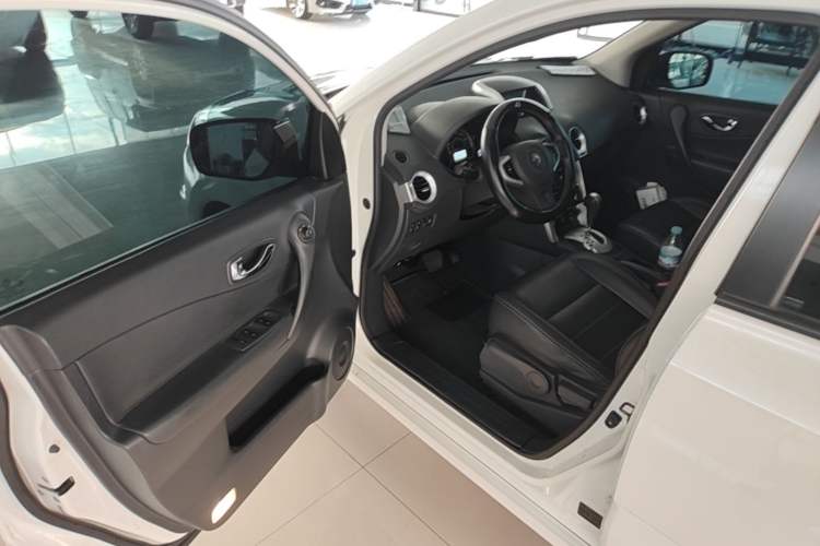 Used Renault Koleos 2014 Revised Version 2.0L Two-Wheel Drive Fashion Edition Driver Seat