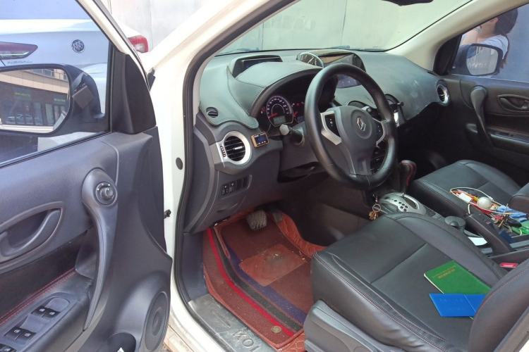 Used Renault Koleos 2014 2.0L Two-Wheel Drive Smart Edition Driver Seat