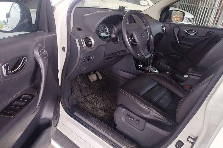 Used Renault Koleos 2014 2.0L Two-Wheel Drive Comfort Edition Driver Seat