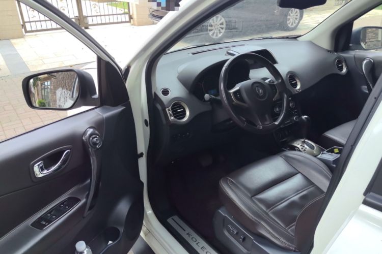 Used Renault Koleos 2014 2.5L 4x4 Comfort Edition Driver Seat