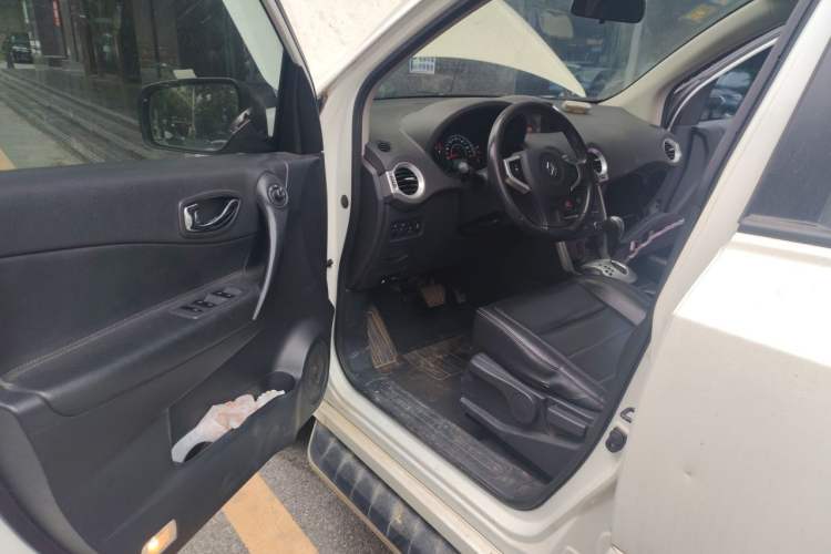 Used Renault Koleos 2014 Revised Version 2.0L Two-Wheel Drive Fashion Edition Driver Seat