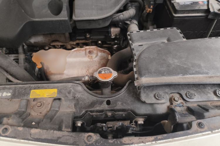 Used Renault Koleos 2014 Revised Version 2.5L Two-Wheel Drive Urban Edition Engine Bay