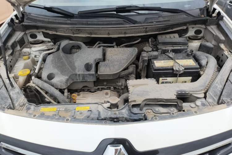 Used Renault Koleos 2014 Revised Version 2.5L Two-Wheel Drive Urban Edition Engine Bay