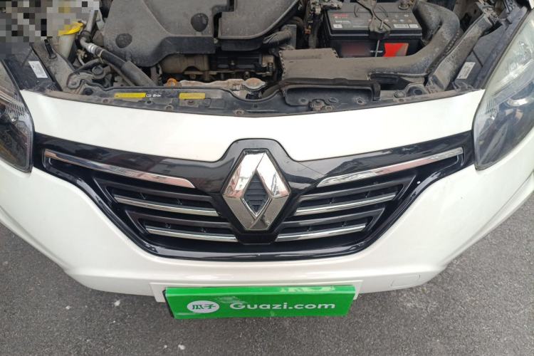 Used Renault Koleos 2014 Revised Version 2.5L Two-Wheel Drive Comfort Edition Engine Bay