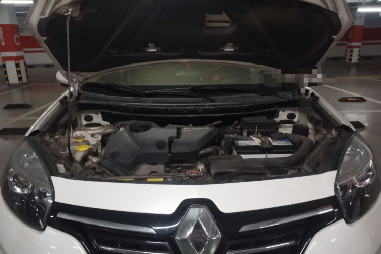 Used Renault Koleos 2014 Revised Version 2.5L Two-Wheel Drive Comfort Edition Engine Bay