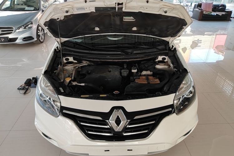Used Renault Koleos 2014 Revised Version 2.0L Two-Wheel Drive Fashion Edition Engine Bay