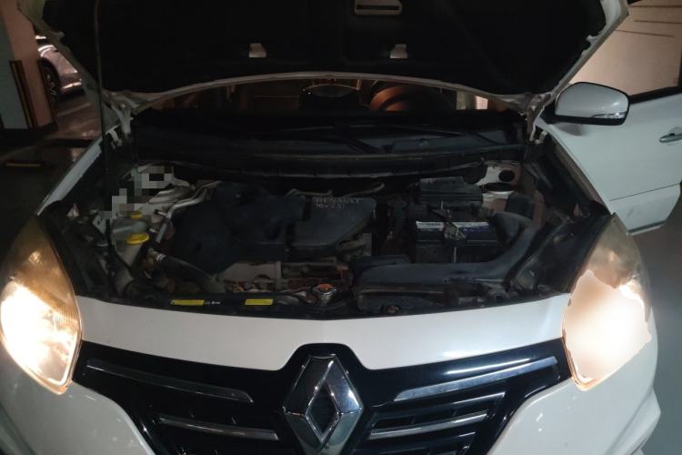 Used Renault Koleos 2014 Revised Version 2.5L Two-Wheel Drive Comfort Edition Engine Bay