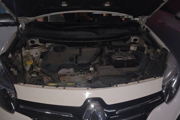 Used Renault Koleos 2014 2.5L 4x4 Sportway Edition Engine Bay