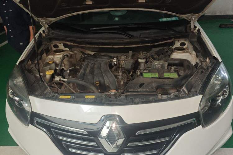 Used Renault Koleos 2014 2.0L Two-Wheel Drive Fashion Edition Engine Bay