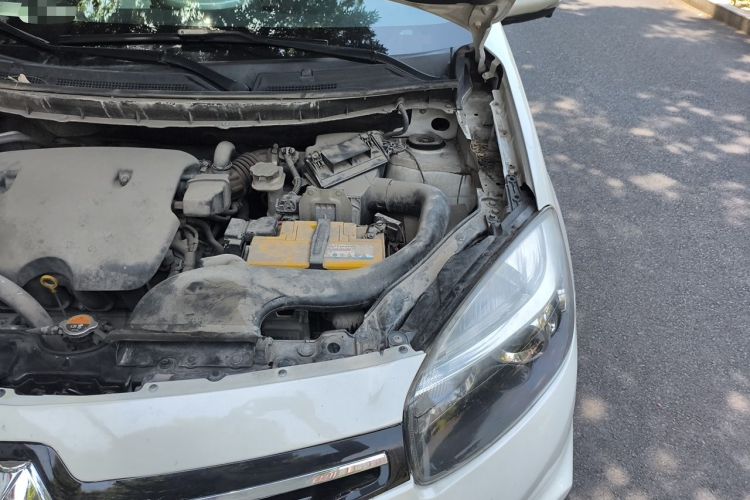 Used Renault Koleos 2014 Revised Version 2.0L Two-Wheel Drive Fashion Edition Engine Bay Left