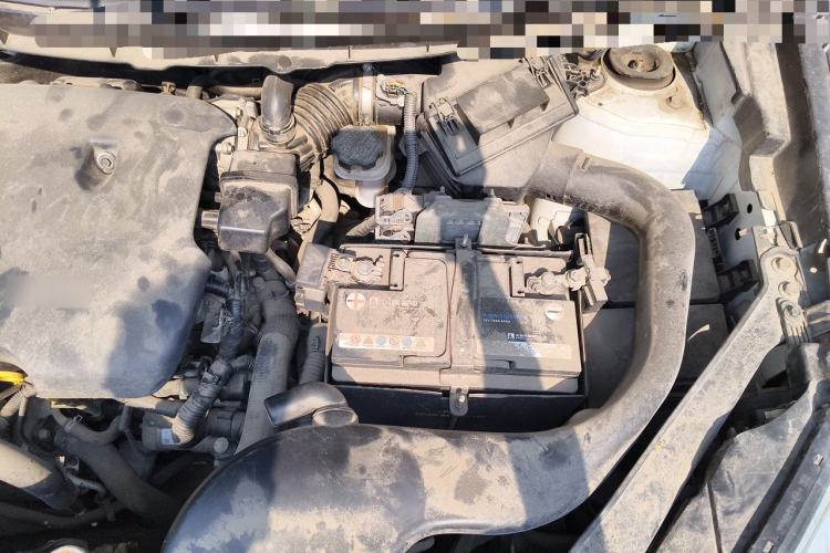 Used Renault Koleos 2014 2.0L Two-Wheel Drive Fashion Edition Engine Bay Left