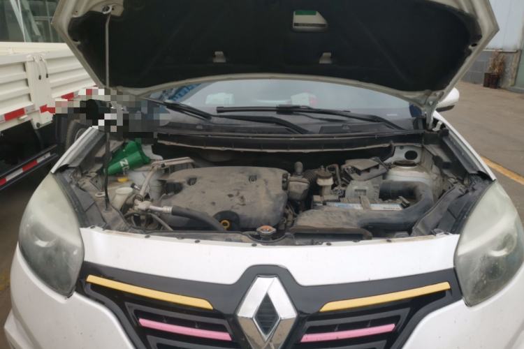 Used Renault Koleos 2014 Revised Version 2.0L Two-Wheel Drive Fashion Edition Engine Bay