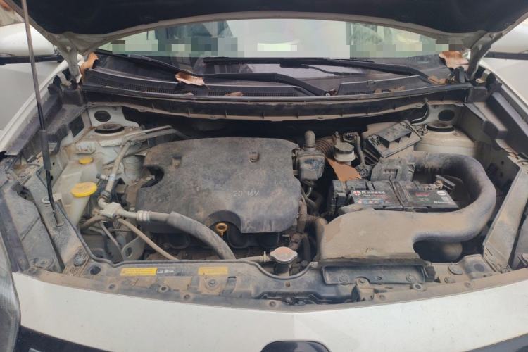 Used Renault Koleos 2014 Revised Version 2.0L Two-Wheel Drive Fashion Edition Engine Bay