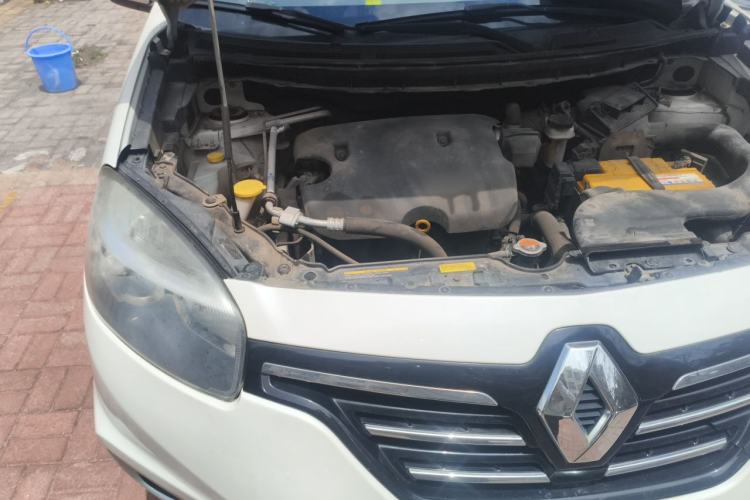 Used Renault Koleos 2014 Revised Version 2.0L Two-Wheel Drive Fashion Edition Engine Bay Right