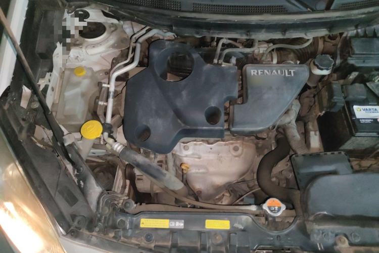Used Renault Koleos 2014 Revised Version 2.5L Two-Wheel Drive Comfort Edition Engine Bay Right